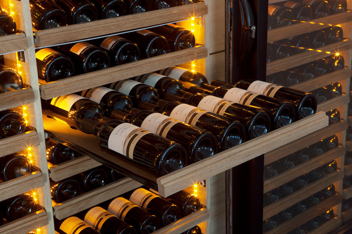 Wine wall with Standard Racking
